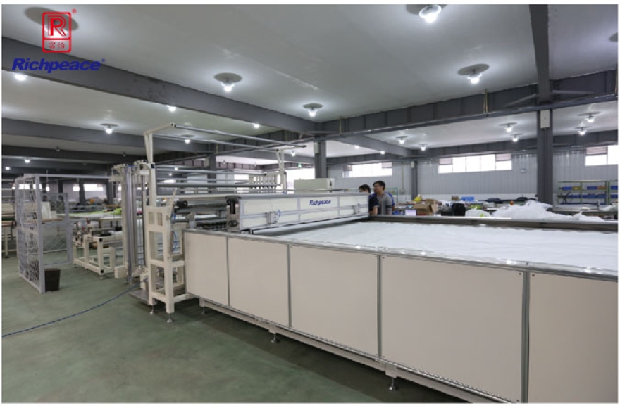 富怡安全氣囊專用拉布機