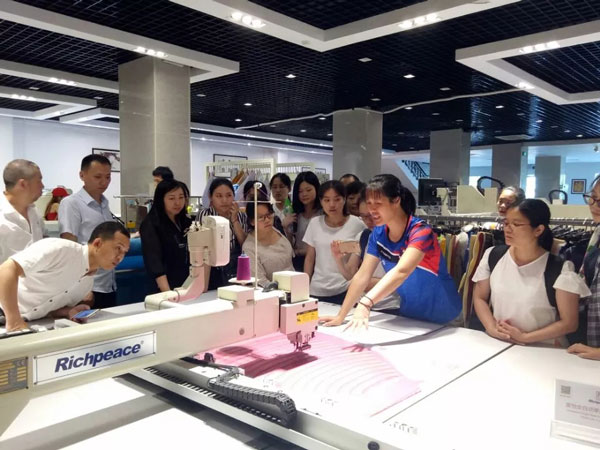 服裝縫紉機制版 服裝縫紉機制版.jpg