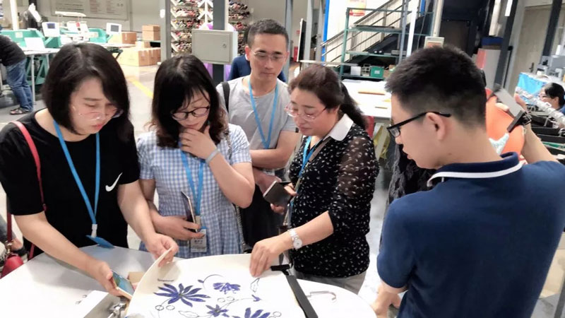 參觀研發中心 參觀研發中心.jpg