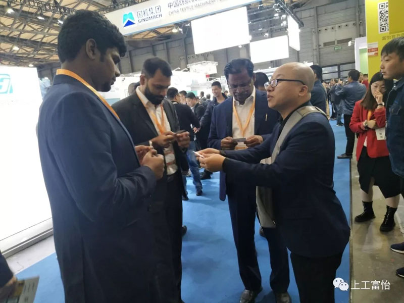 外商參觀富怡電腦鋪布機等設備 外商參觀富怡電腦鋪布機等設備3.jpg