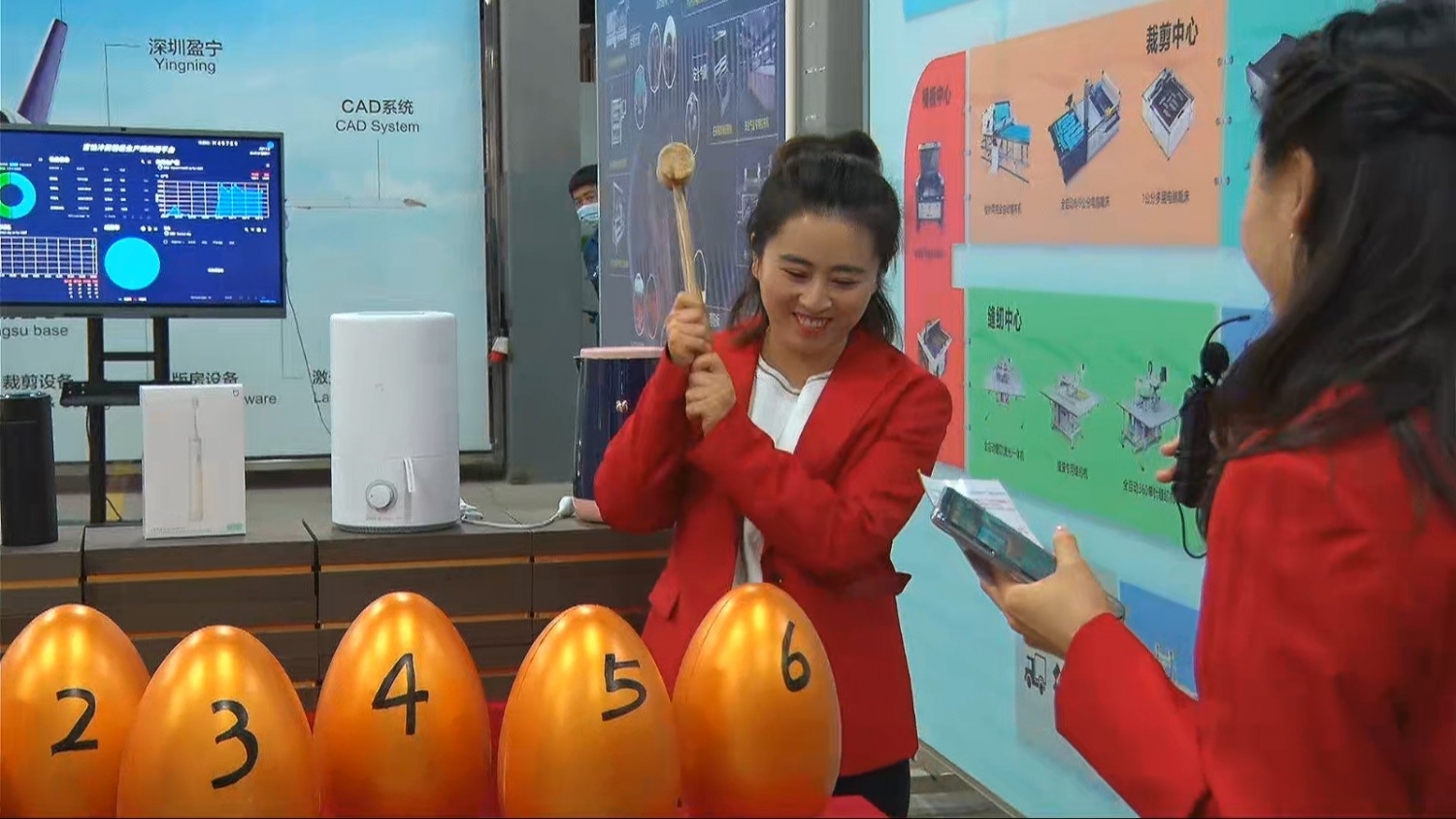 砸蛋0.jpg 砸蛋0.jpg